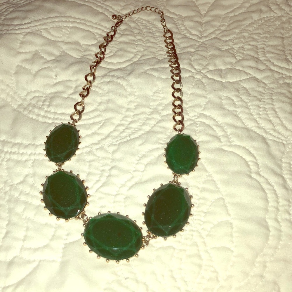 Necklace and bracelet set